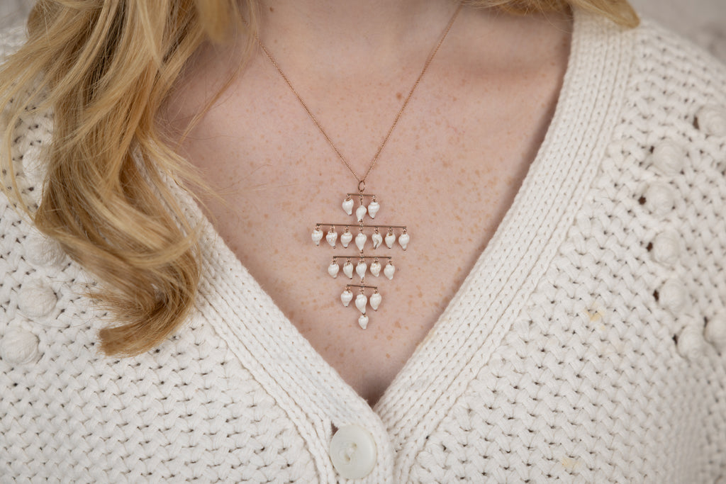 Alexandra Rose Gold Bar Shell Necklace