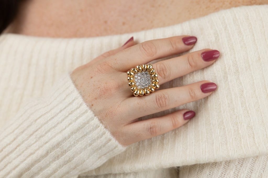 The Aurelia Ring